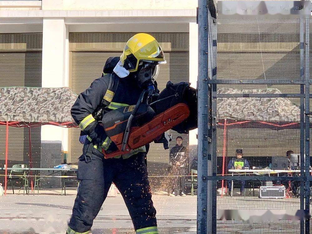 热血对决引发狂热,球场上燃起激情之火的简单介绍 热血对决引发狂热,球场上燃起激情之火的简单介绍