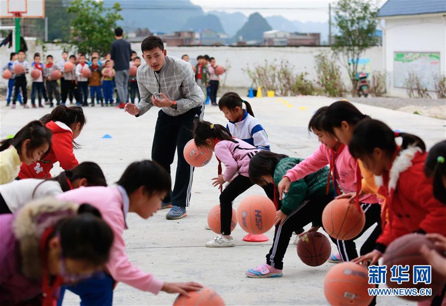 FB体育在线-篮球明星承诺奖学金资助贫困学子