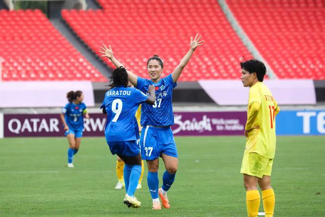 卡塔尔女足队拼尽全力无缘晋级