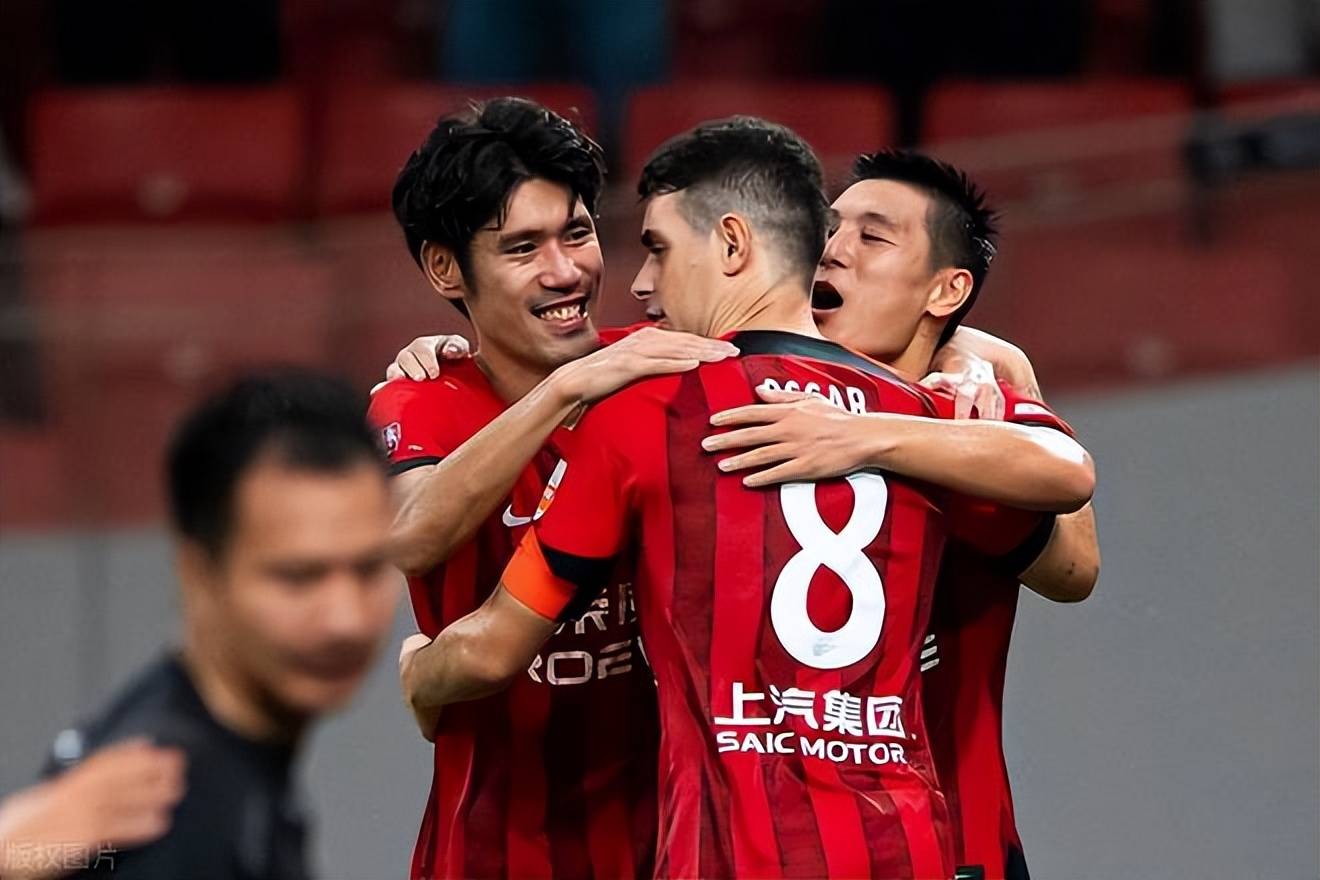 包含上港队员互相激励，共同冲击亚冠最高荣誉的词条