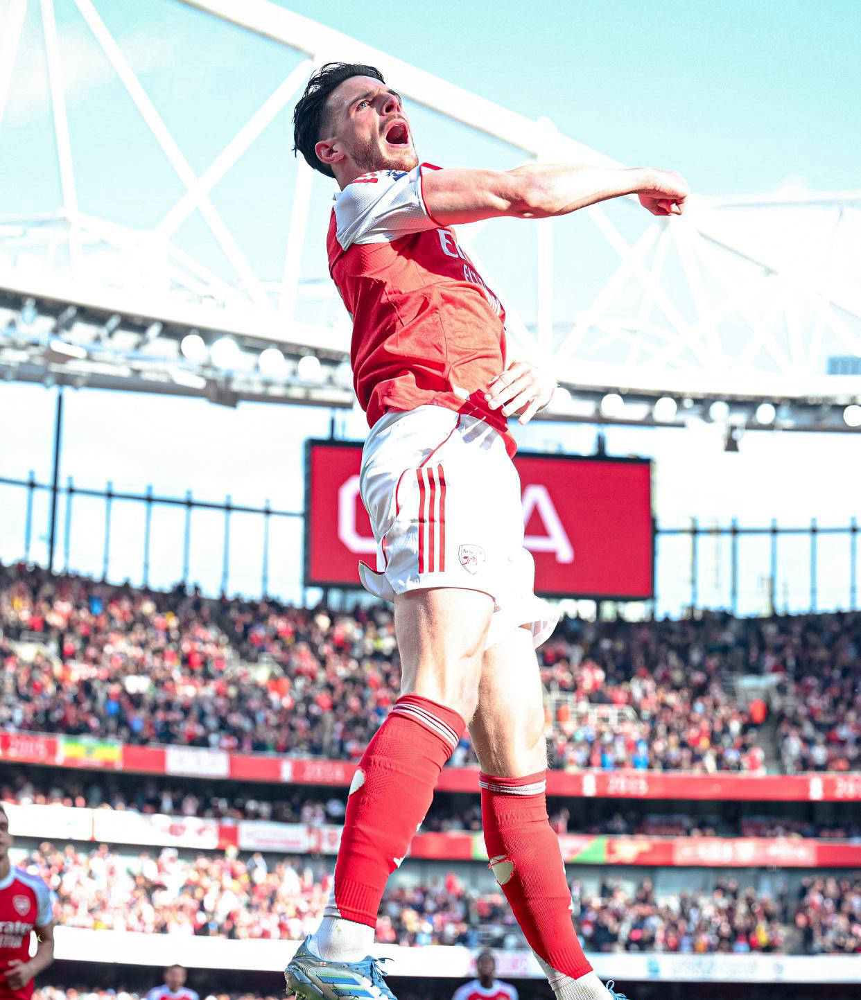 比利亚雷亚尔主场惨败,降级悬念加重 比利亚雷亚尔主场惨败,降级悬念加重