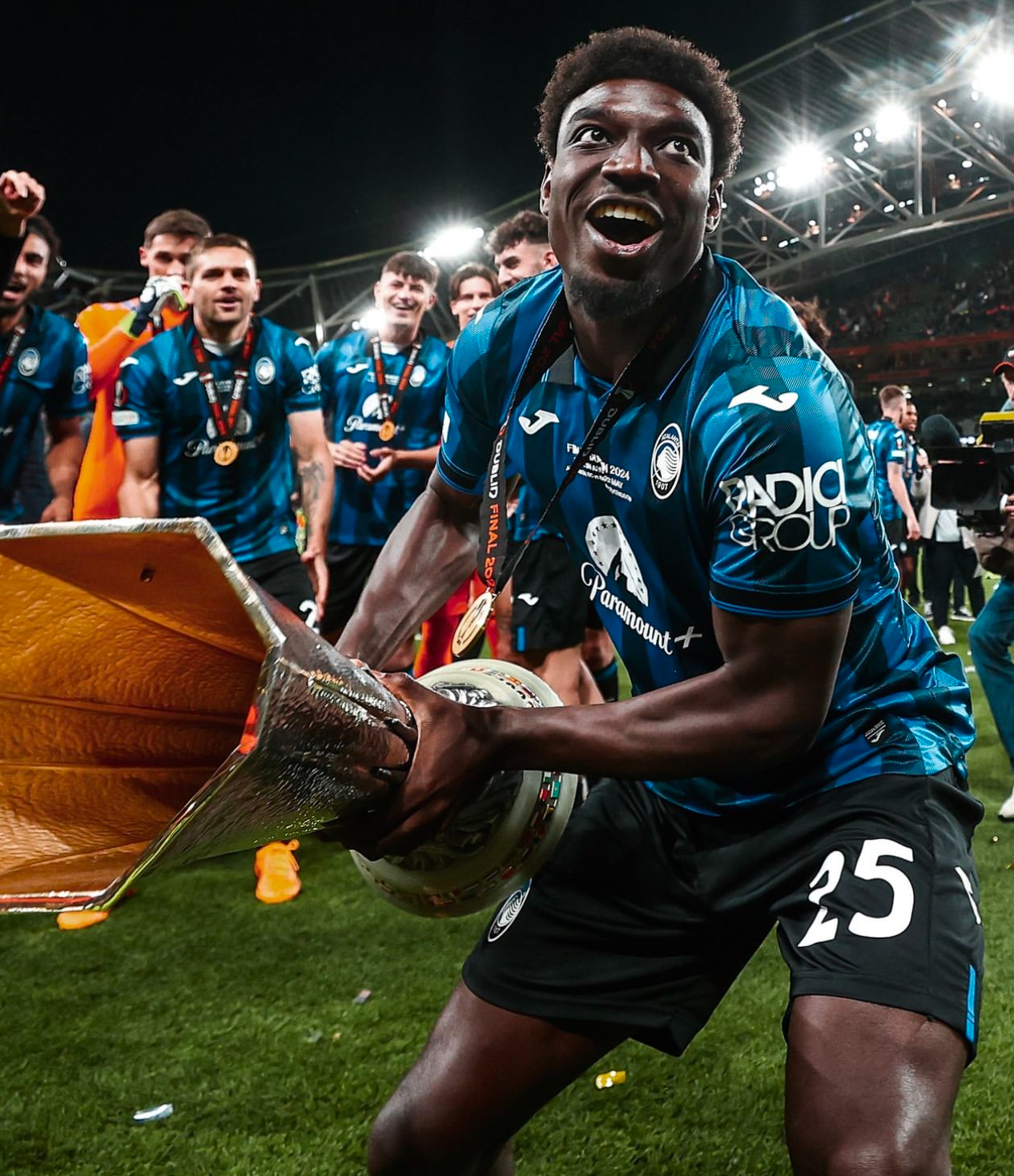 罗马球员取得胜利准备挑战波尔多 罗马球员取得胜利准备挑战波尔多