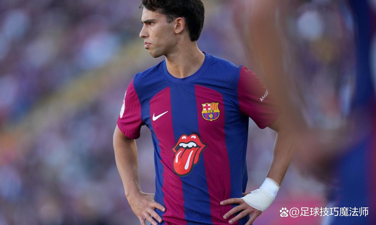 FB体育网页版-巴塞罗那教练团队进行战术调整，备战新赛季