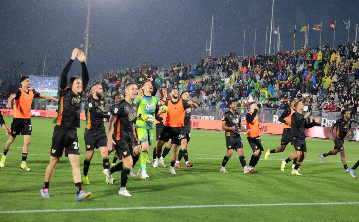 佛罗伦萨队主场大捷，意甲保级前景看好