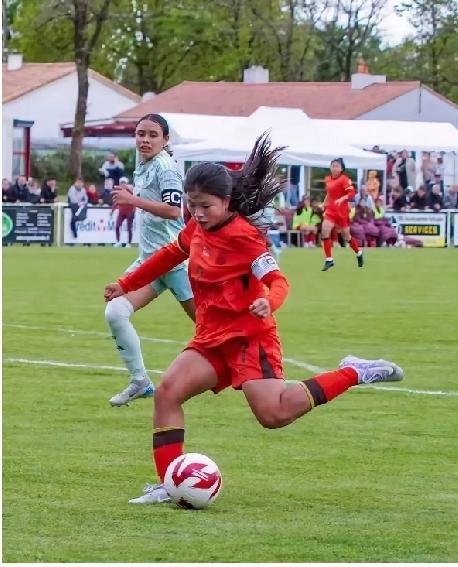 国际足球锦标赛女队尽显水平实力