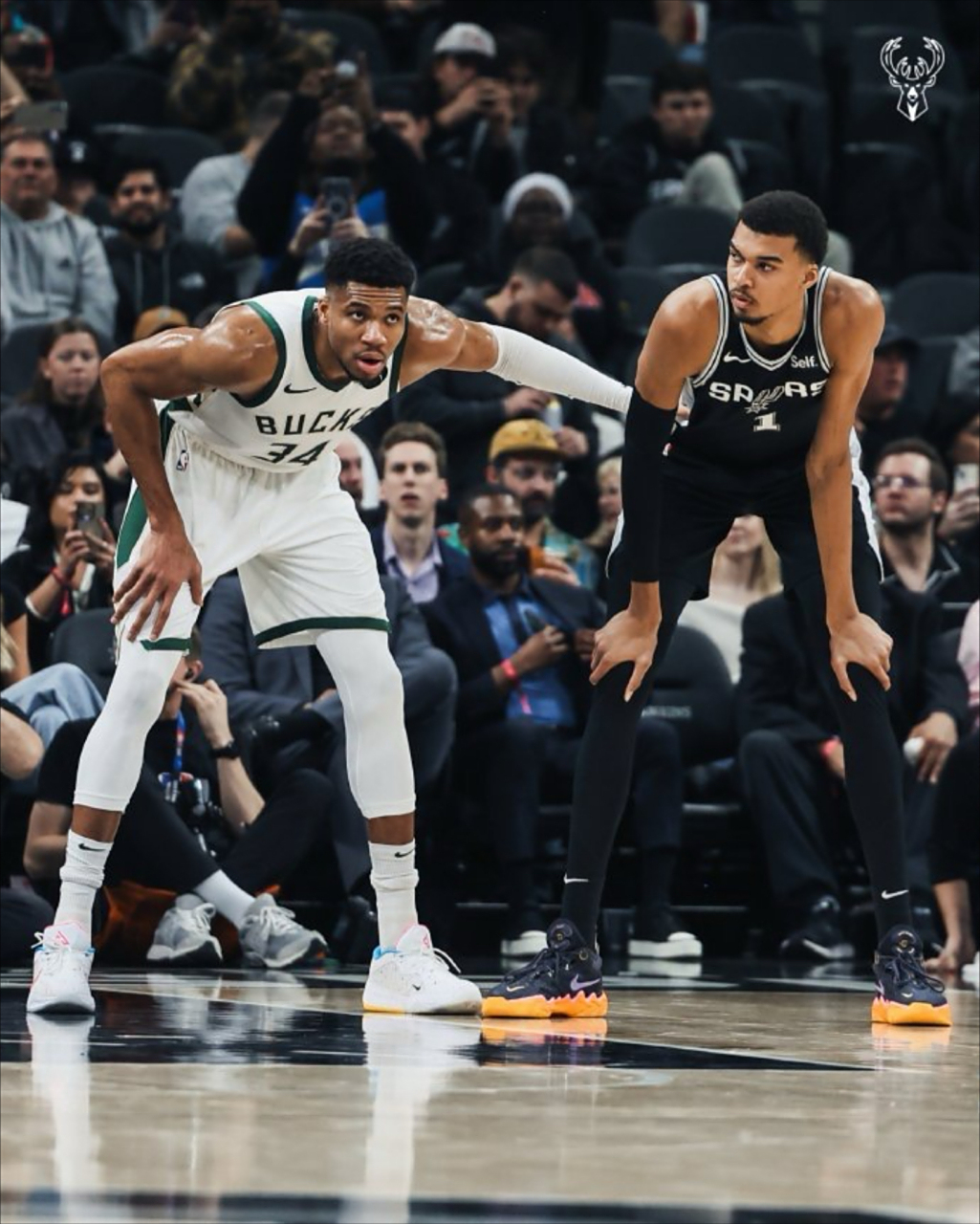 雄鹿擒下马刺，继续保持全胜纪录！