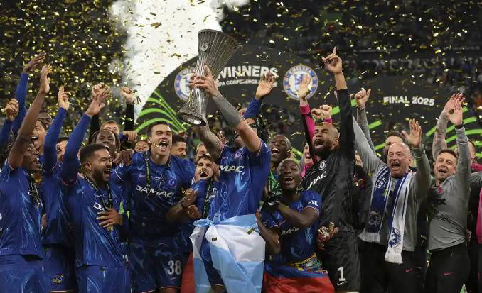 FB体育-切尔西遭遇困境险胜，球队展现拼搏精神