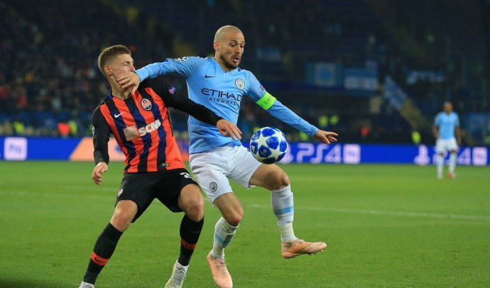 包含里昂重获胜利，积分榜上升至第三位的词条