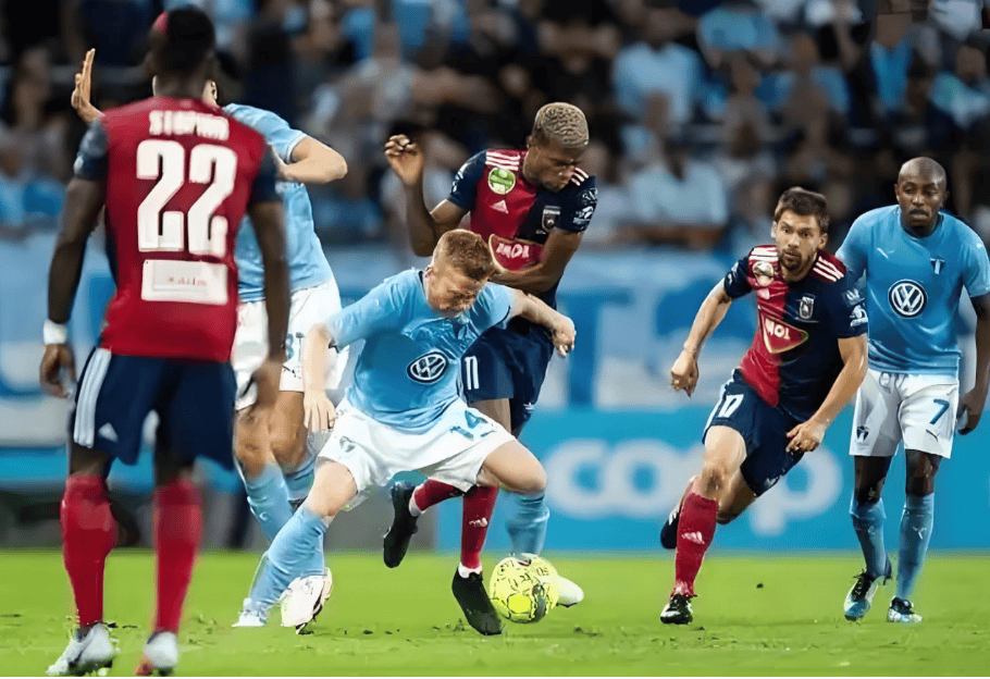 皇家社会客场逼平拉科鲁尼亚，西甲保级形势略有好转