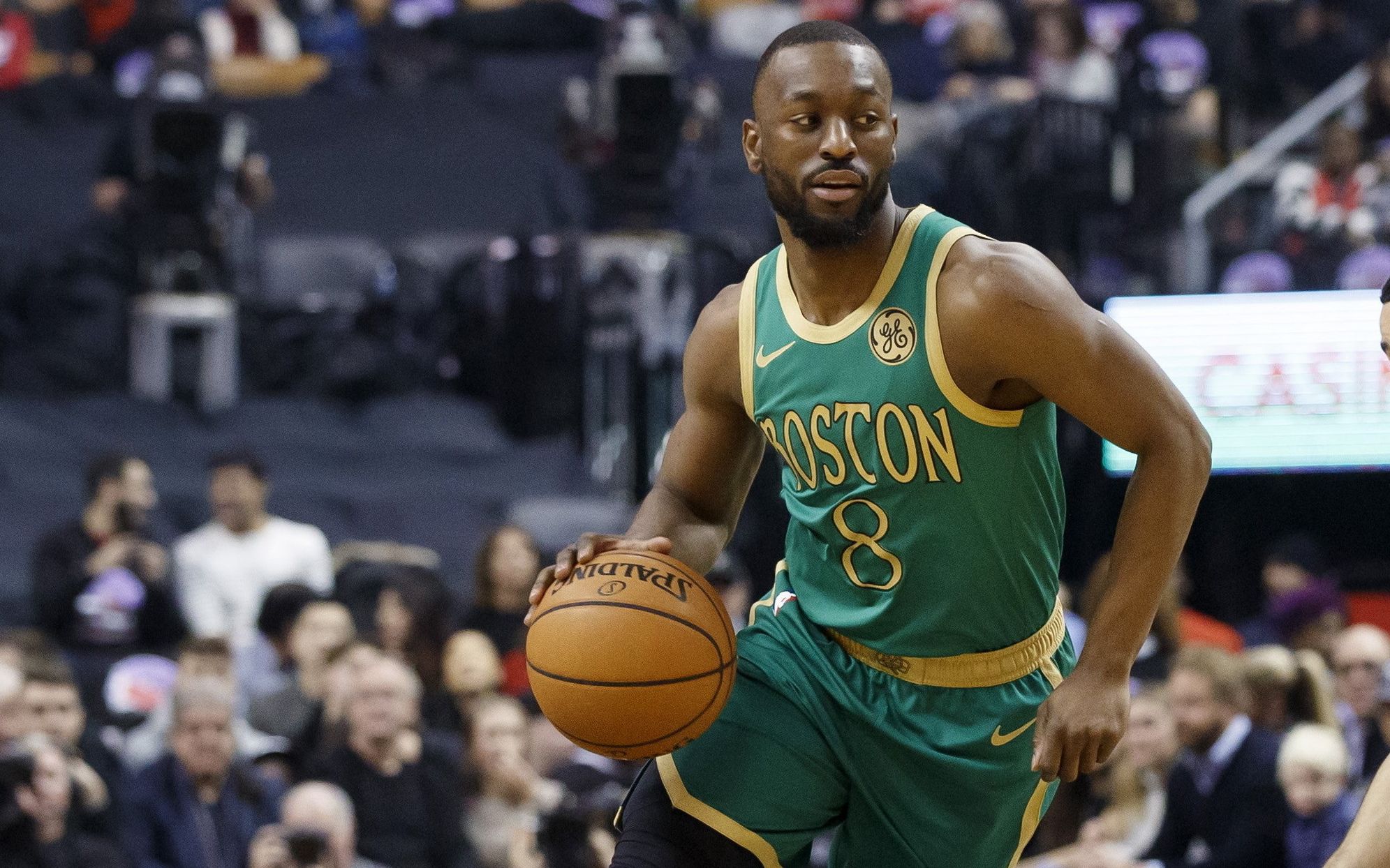 FB体育官方网站-马刺击败魔术，沃克演绎绝杀一剑