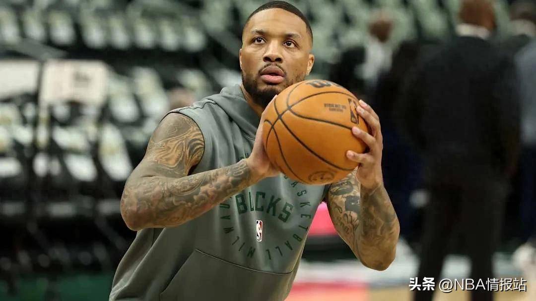 开拓者对战黄蜂利拉德对沃克的碰撞