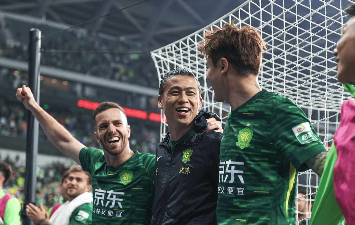 紧张对决！球队一路披荆斩棘