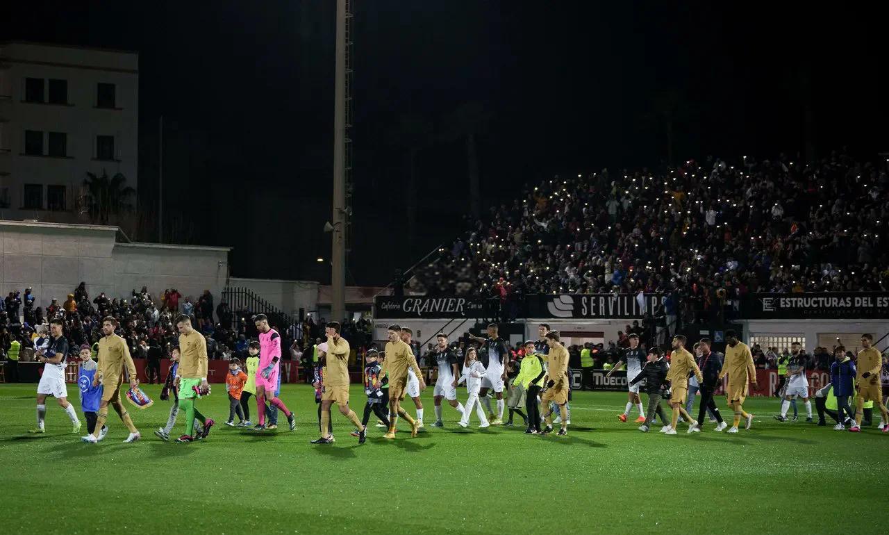 瓦列乌助球队成功逆转晋级八强 瓦列乌助球队成功逆转晋级八强