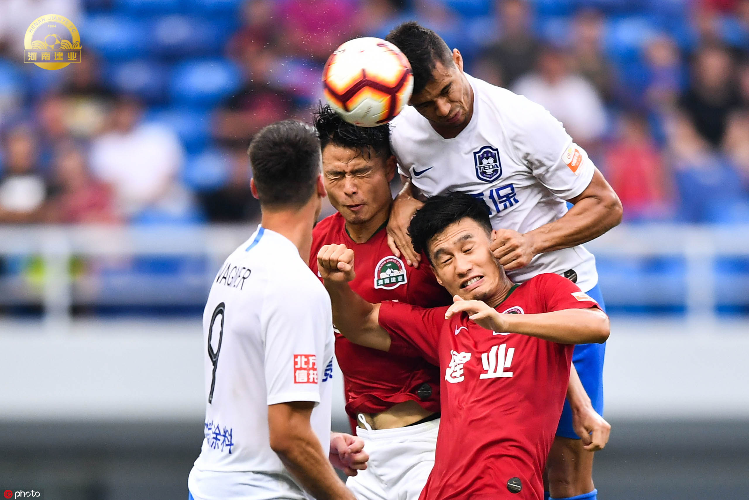 河南建业战斗到最后时刻，坚守胜利领域