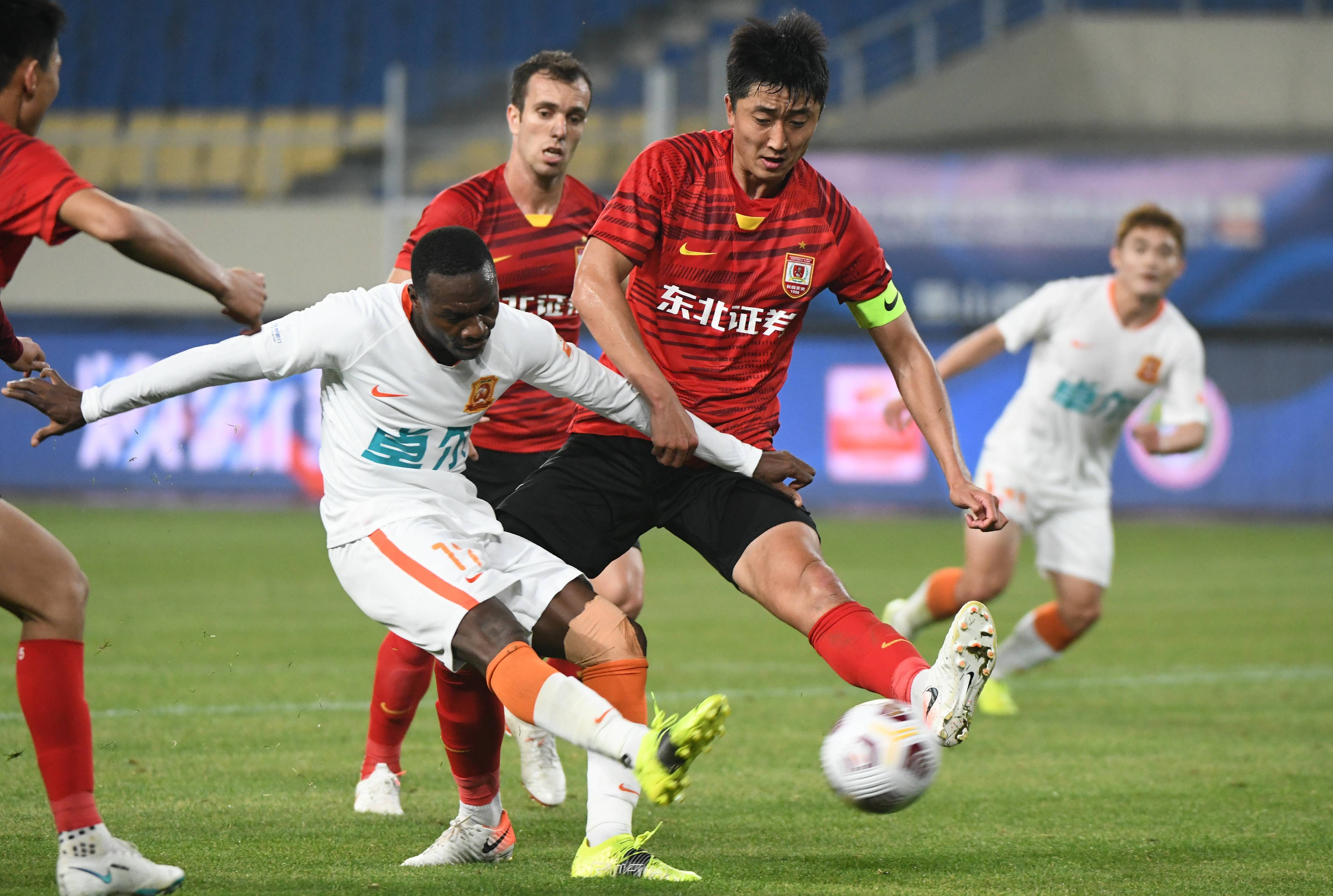 FB体育娱乐-拜仁慕尼黑惨遭淘汰，欧冠之梦破灭！