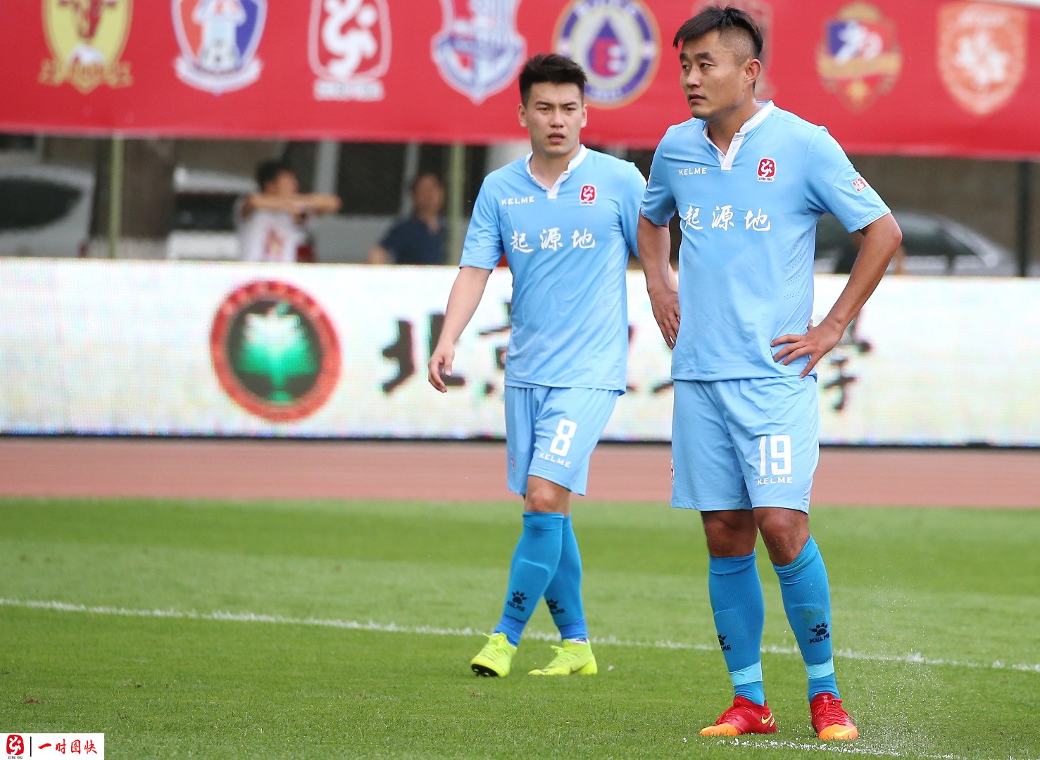 国安后防坚固无比,对手难以找到破门良机 国安后防坚固无比,对手难以找到破门良机