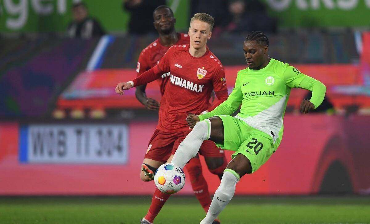 包含顶级联赛争夺激烈,胜负难以预料的词条 包含顶级联赛争夺激烈,胜负难以预料的词条