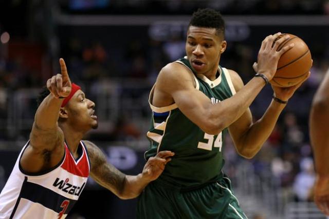 雄鹿狂胜奇才，打破季后赛连胜纪录