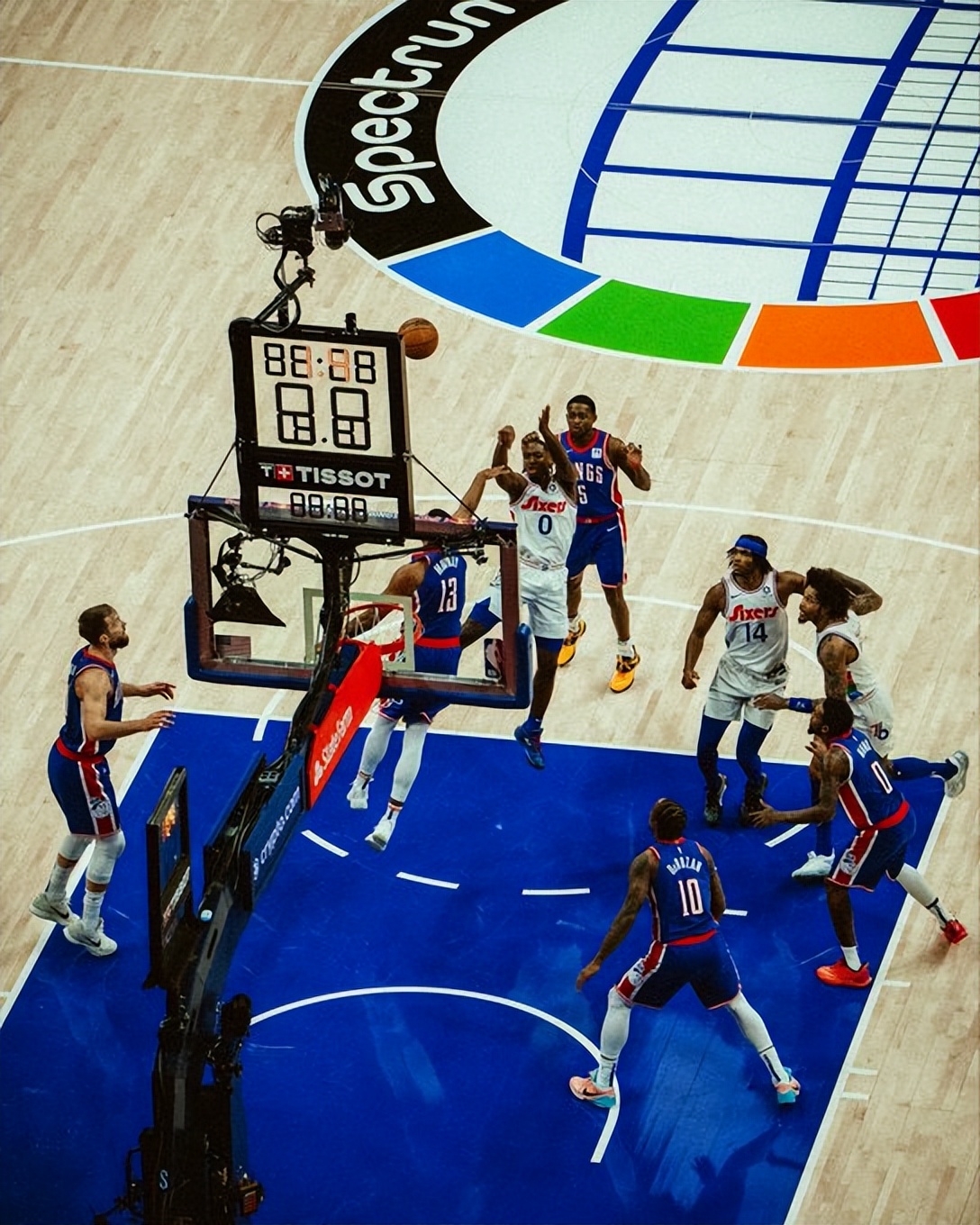 FB体育官网-关于美国运动员再次霸占赛场，实现多项突破的信息